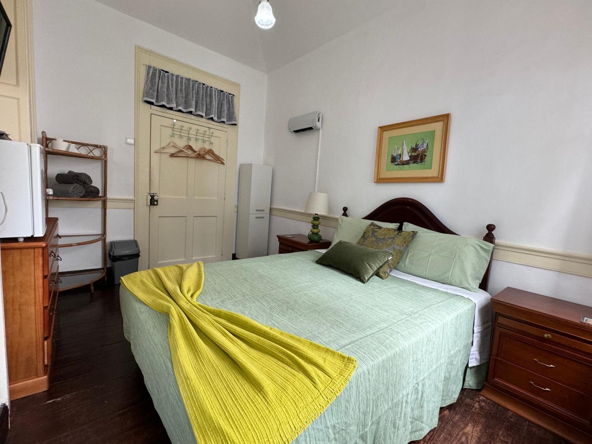 Vitorina Corte Guesthouse フンシャル エクステリア 写真