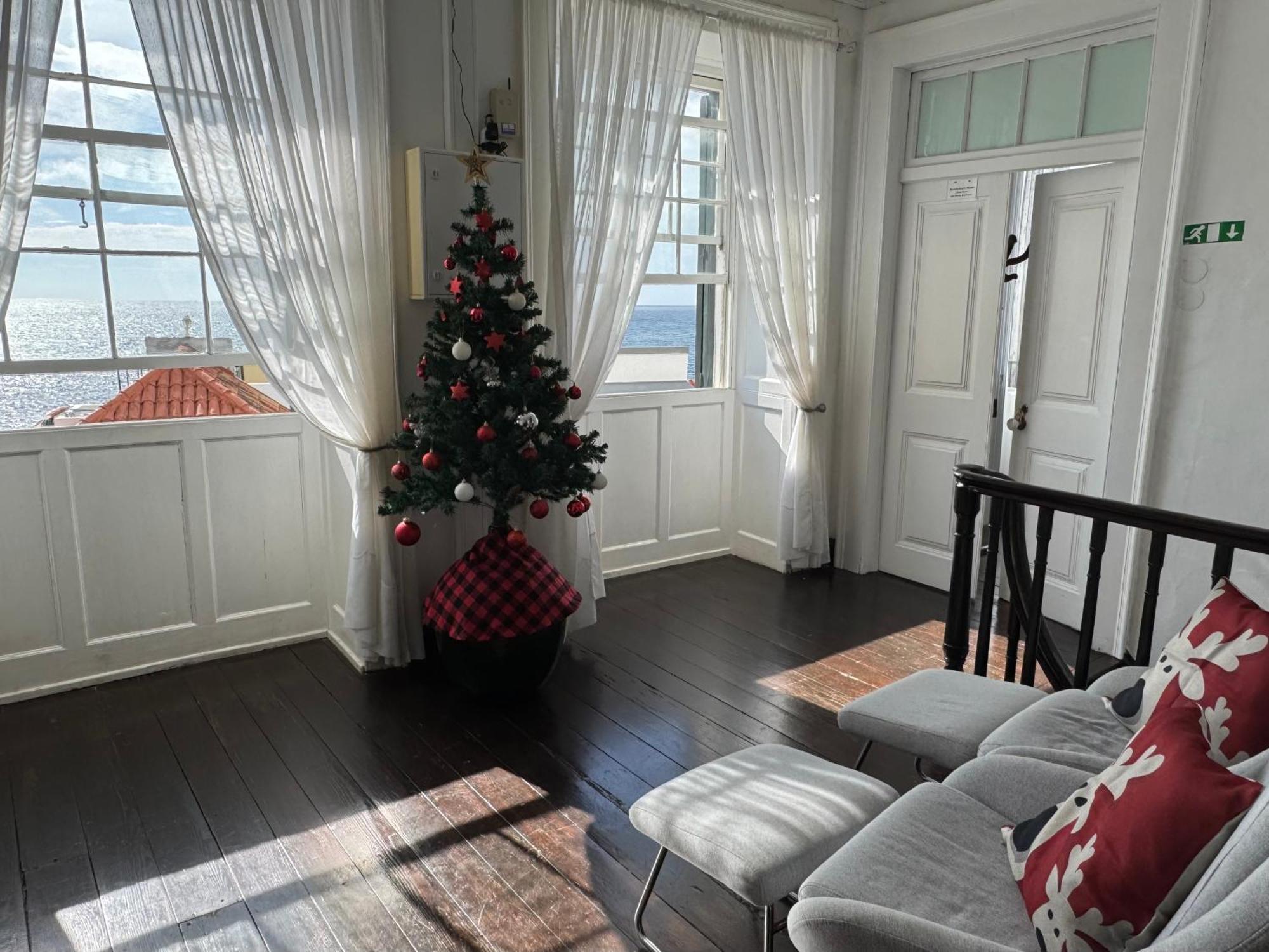 Vitorina Corte Guesthouse フンシャル エクステリア 写真